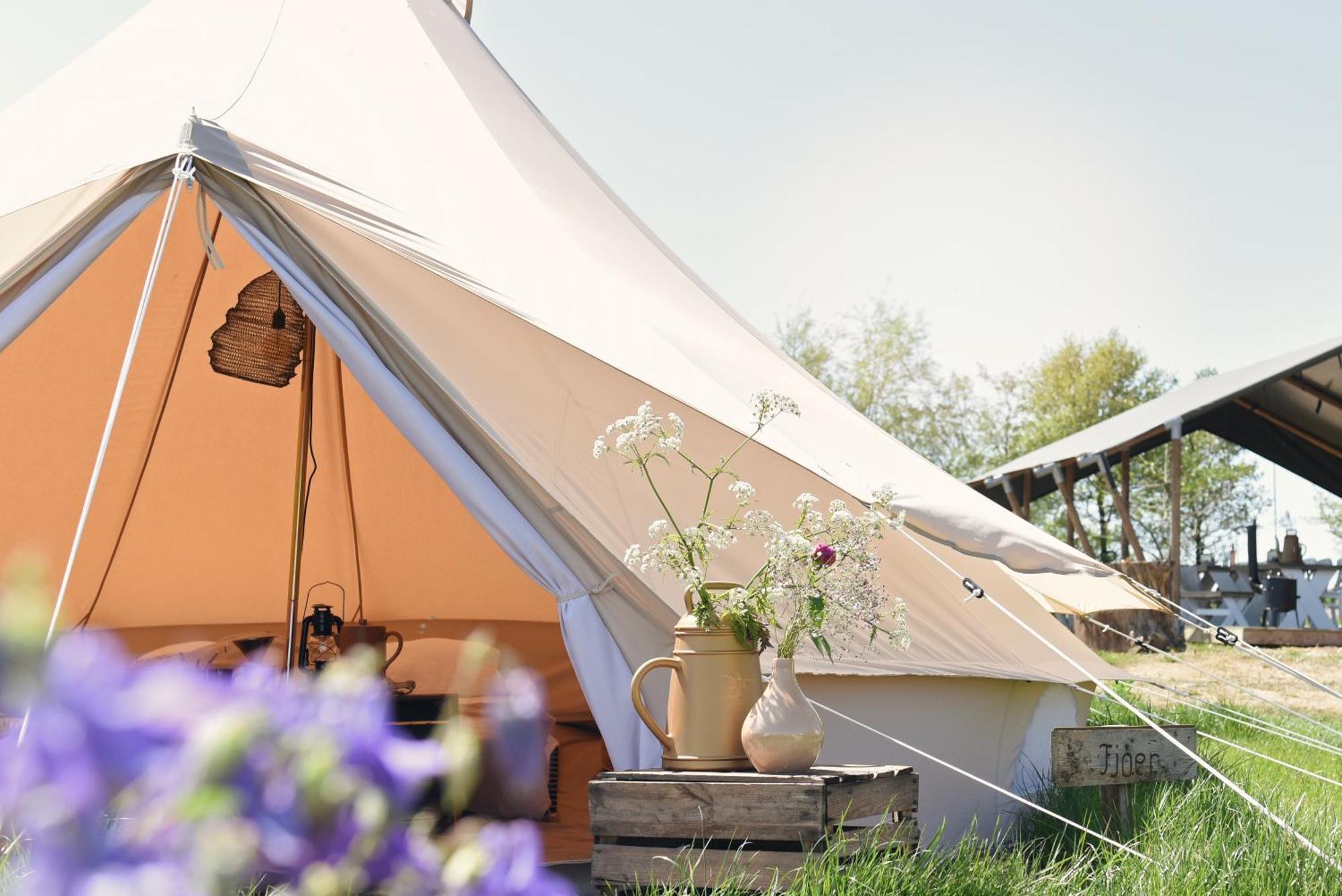 Smuk Lytse Bell Tent Echtenerbrug Εξωτερικό φωτογραφία